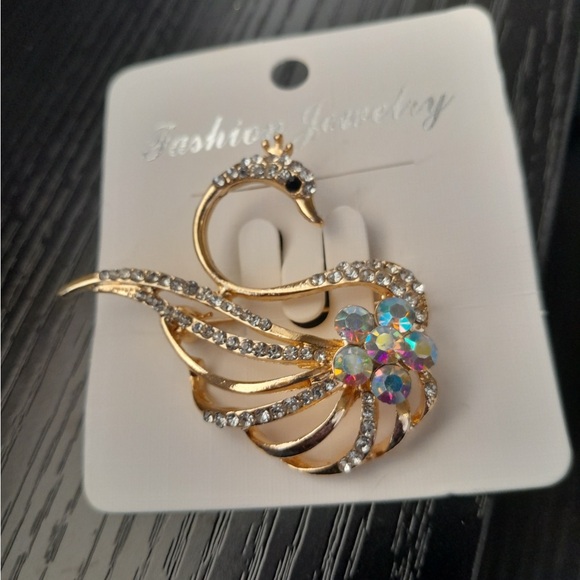 Swan Brooch with Rhinestone - Picture 6 of 6